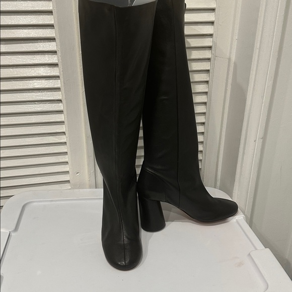 & other stories black leather knee high boots block
heel size 9.5 round toe - Picture 4 of 13